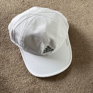 Adidas womens flex fit hat